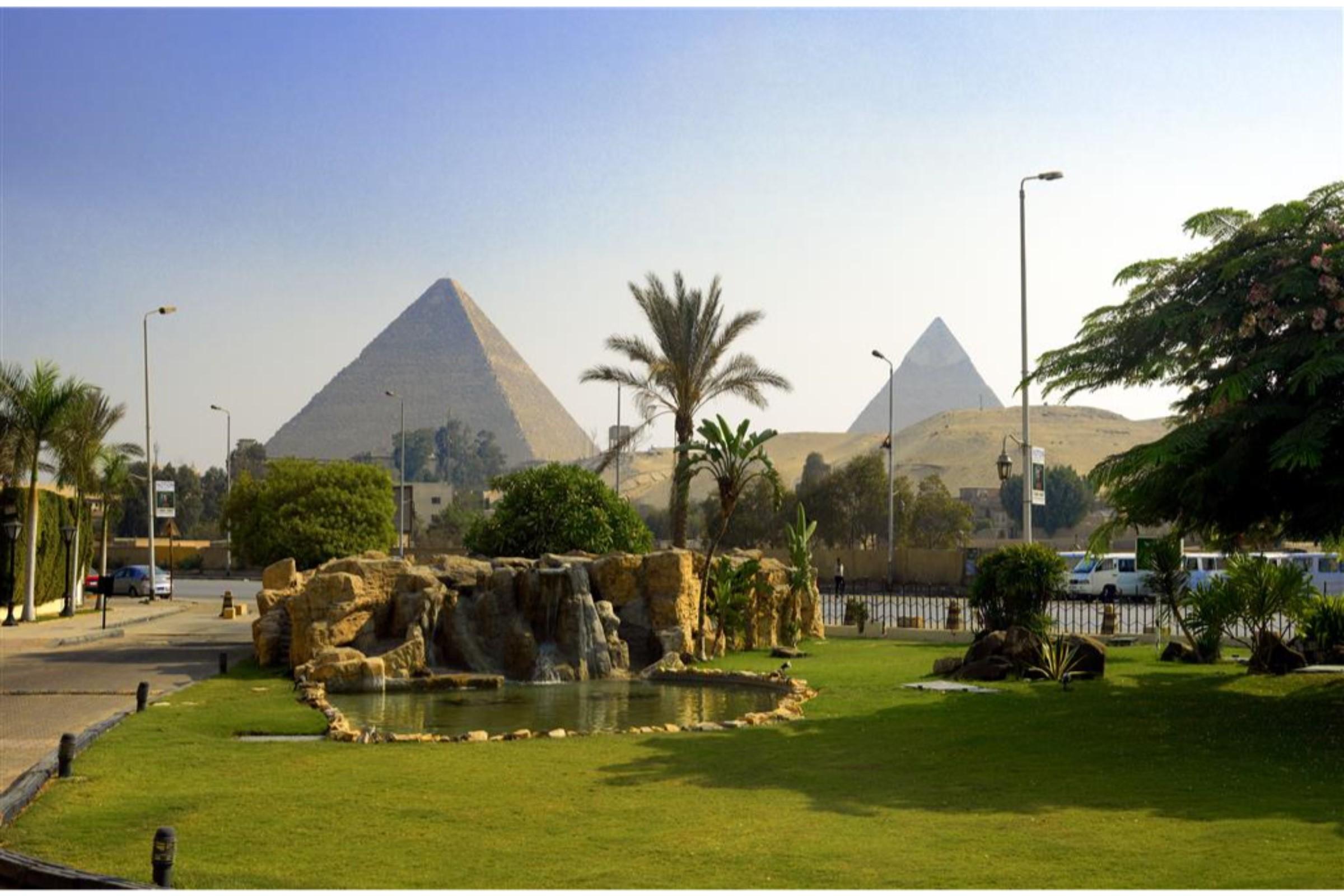 Le Meridien Pyramids Hotel & Spa Giza Экстерьер фото